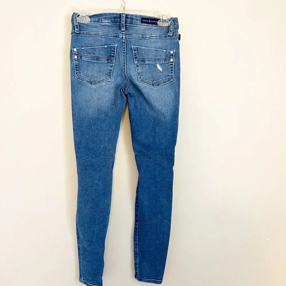Rock & Republic Womens Blue Skinny Jeans Size 2 Distressed Denim Medium Wash - Picture 3 of 10